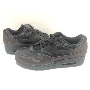 nike safety shoes womens